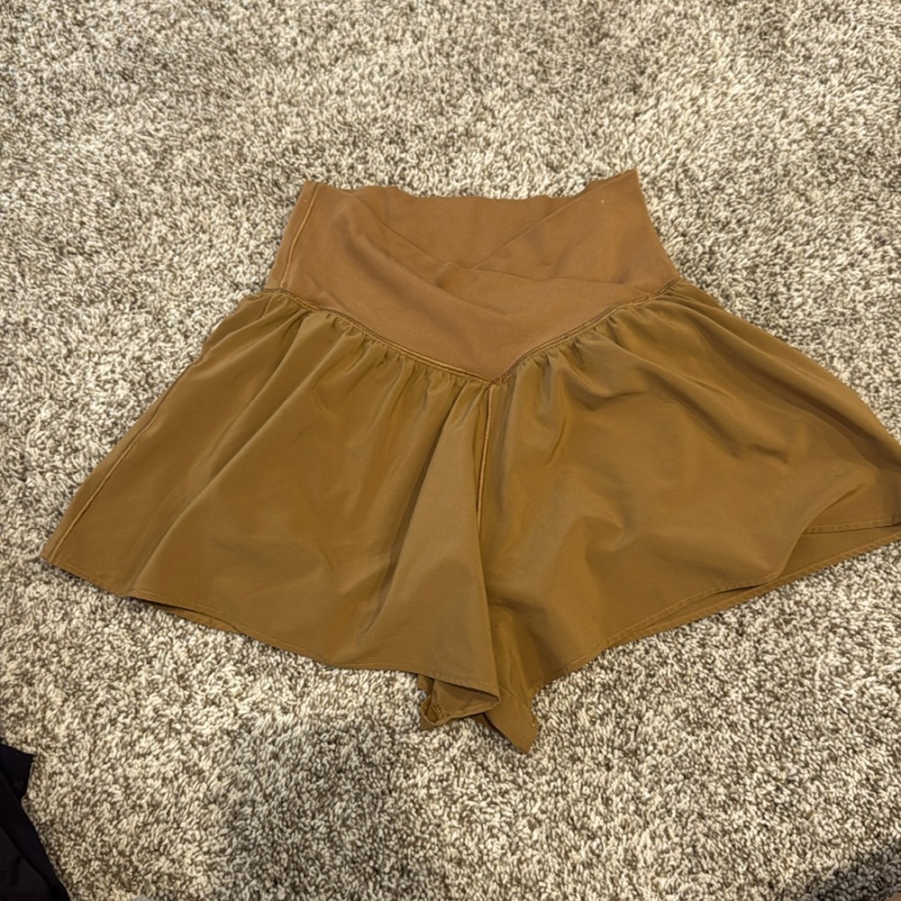 Offline by Aerie Real Me Crossover Flowy Shorts